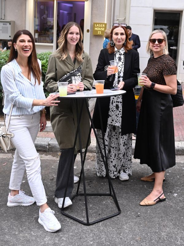 Laser House | Λαμπερά εγκαίνια